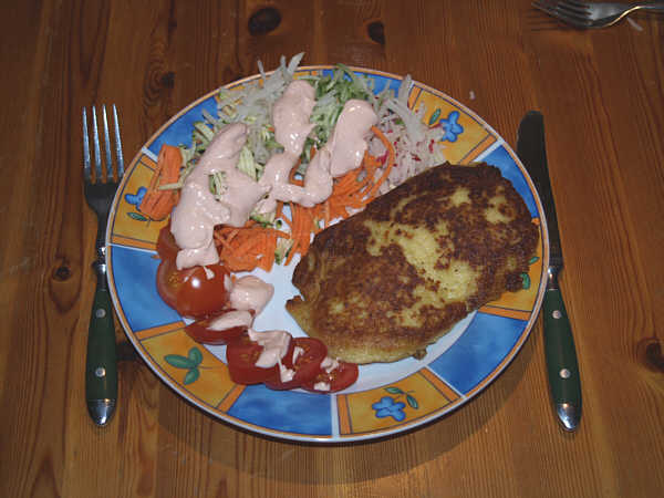 Quarkkeulchen mit Rohkostsalat