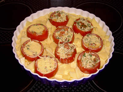 Gefüllte Tomaten vor dem Backen