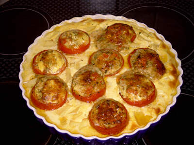 Gefüllte Tomate nach dem Backen