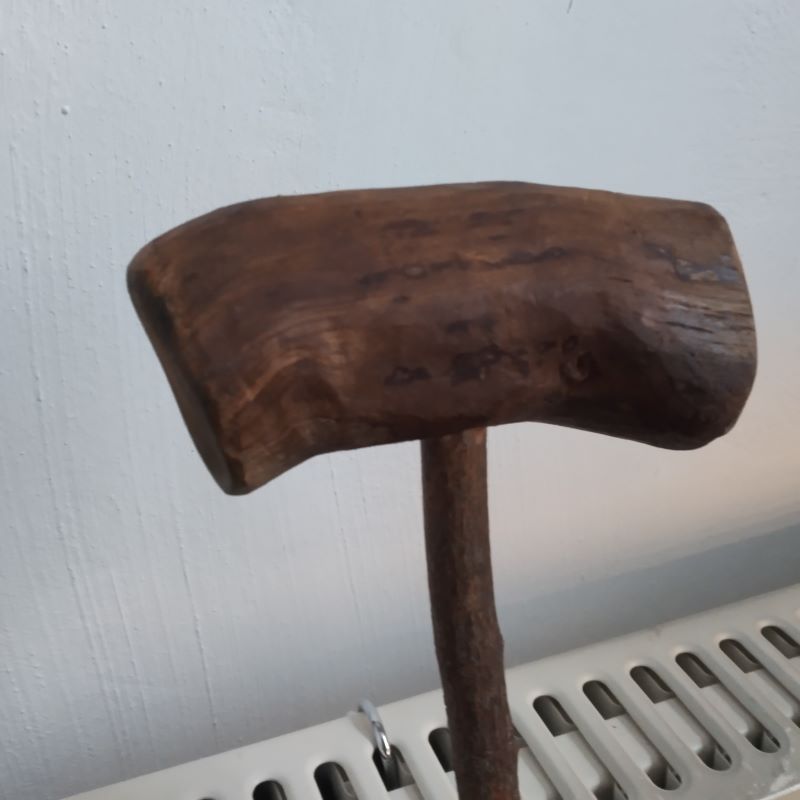 T-Griffstück aus Esche